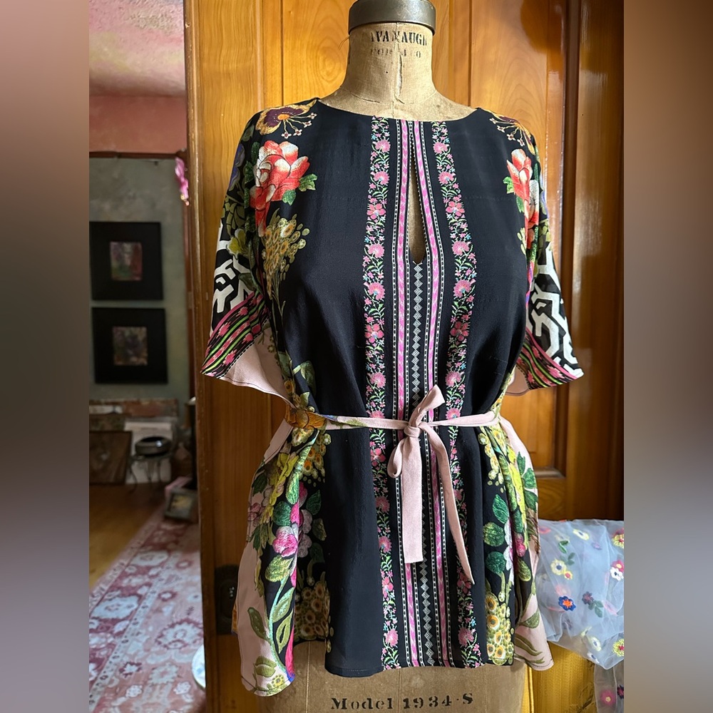 ETRO silk multi print butterfly top size 6-8 tie waist deep v zip back Italian